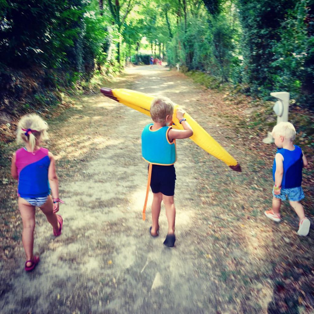 zwemles familievakantie Camping le pin parasol
