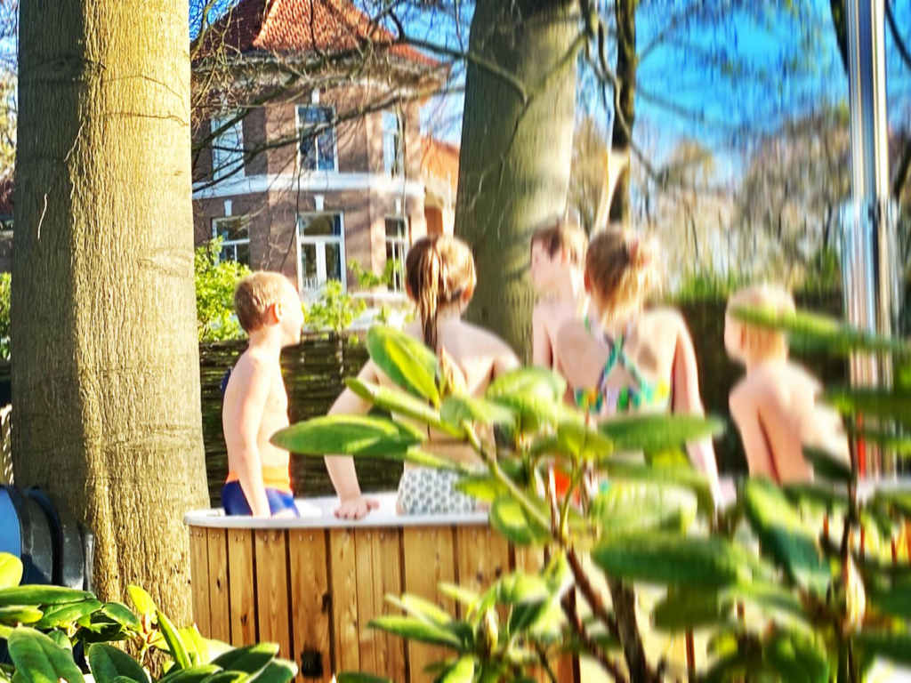 hottub, tuin van de, sauna, Hermitage Apeldoorn, thusi sauna, sauna thuis, infrarood sauna