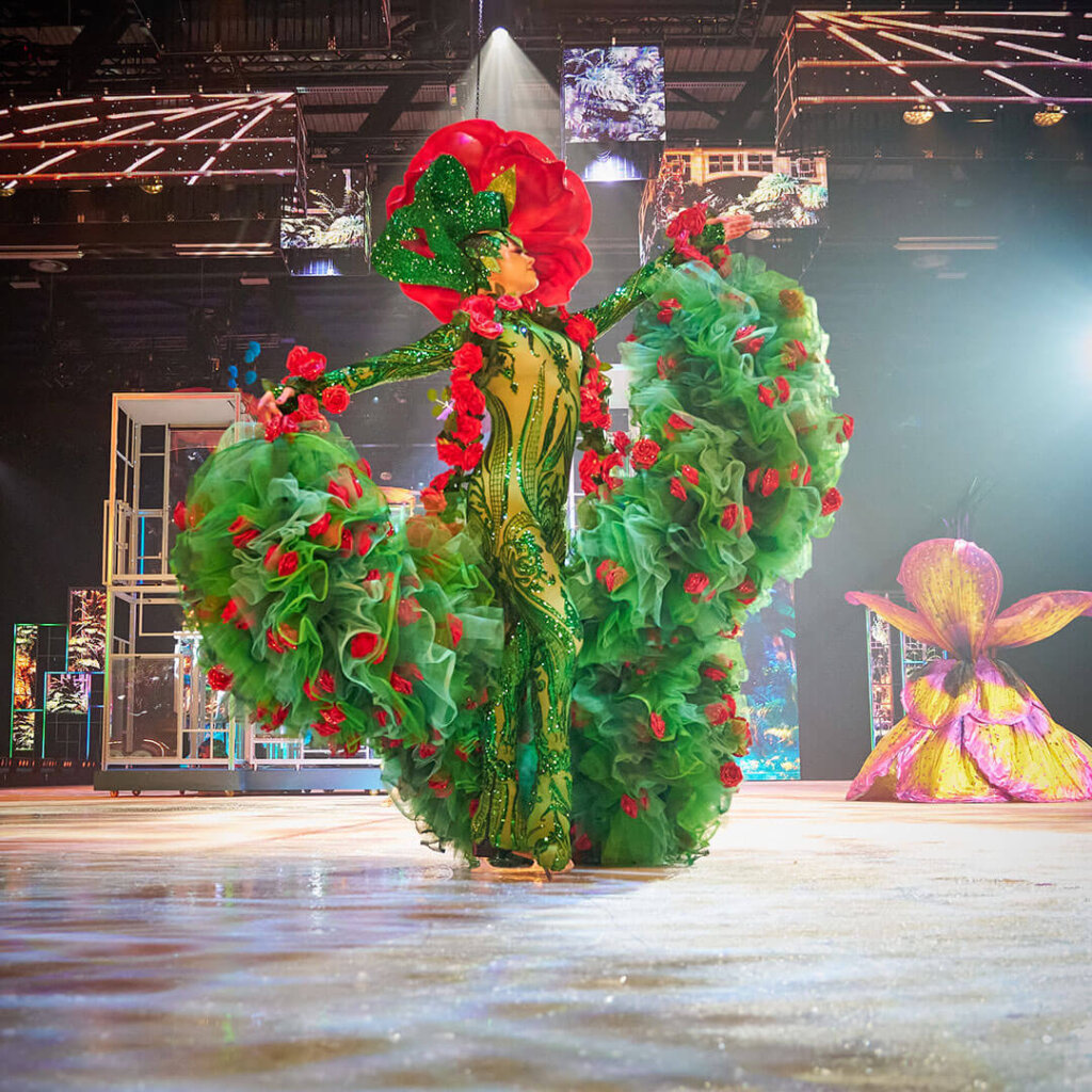 Holiday on ice, horizons,