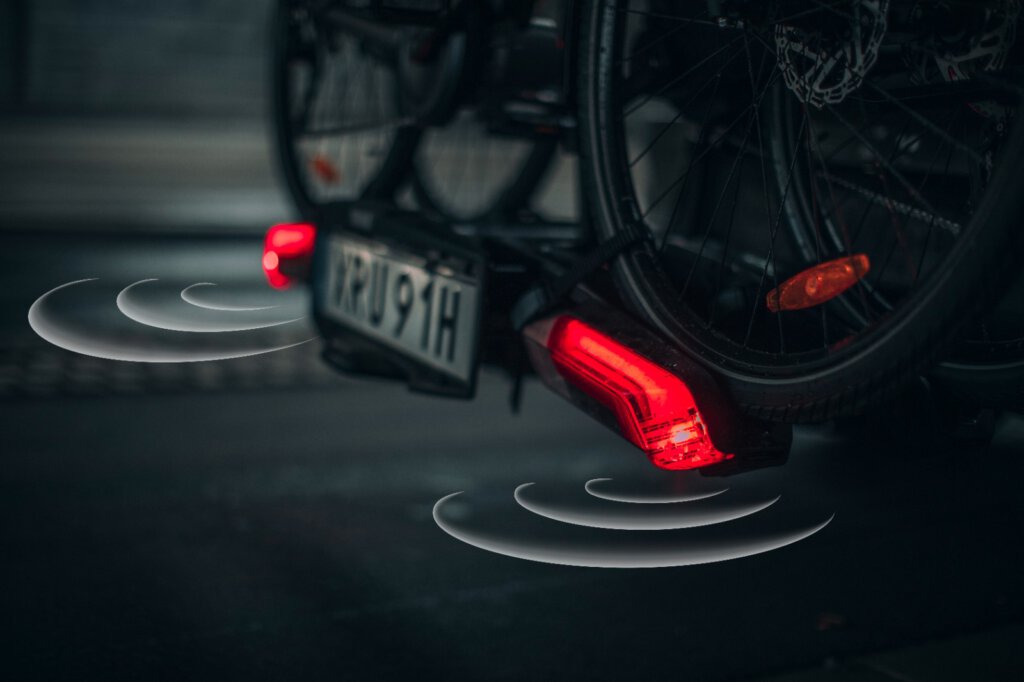 Thule ParkSecur fietsendrager, fietsendrager met parksensoren, de beste fietsendrager