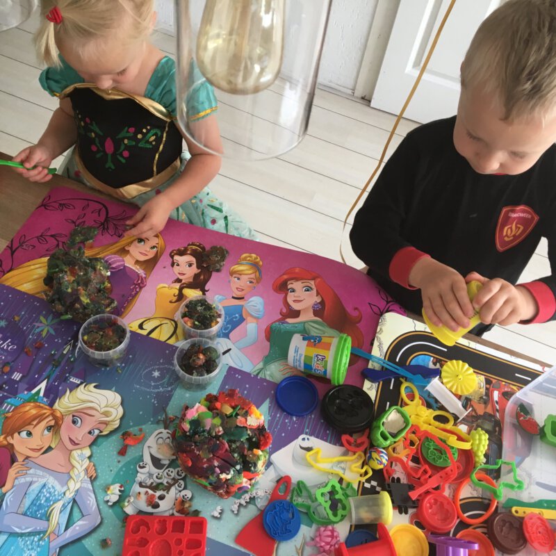 Hasbro organiseert i.s.m. de speelparadijzen van Ballorig een tof Play-Doh event.