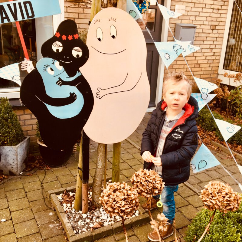 Had jij een geboortebord in de voortuin toen de kleine er was?