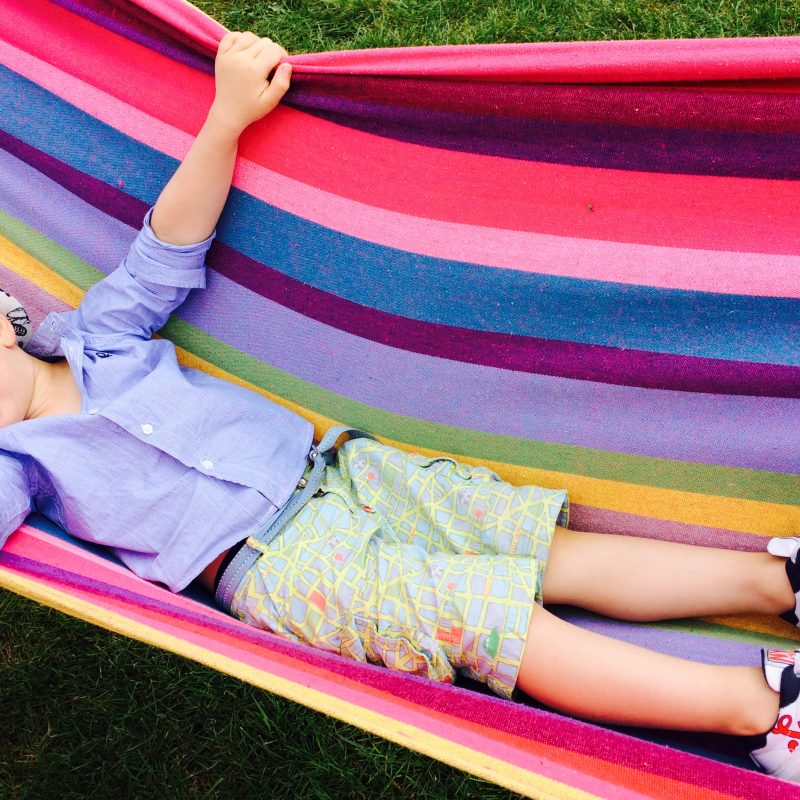 Geen tijd voor haast! We hangen wat, in onze hangmat. Chillen met die billen!