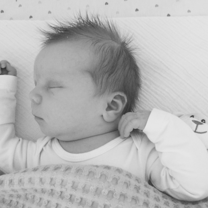 De gemiddelde LEEFTIJD waarop vrouwen hun EERSTE KINDJE krijgen, verrast me