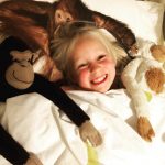Lekker slapen met nieuw SNURK beddengoed voor ons aapje die slaapt in “Circus stijl”