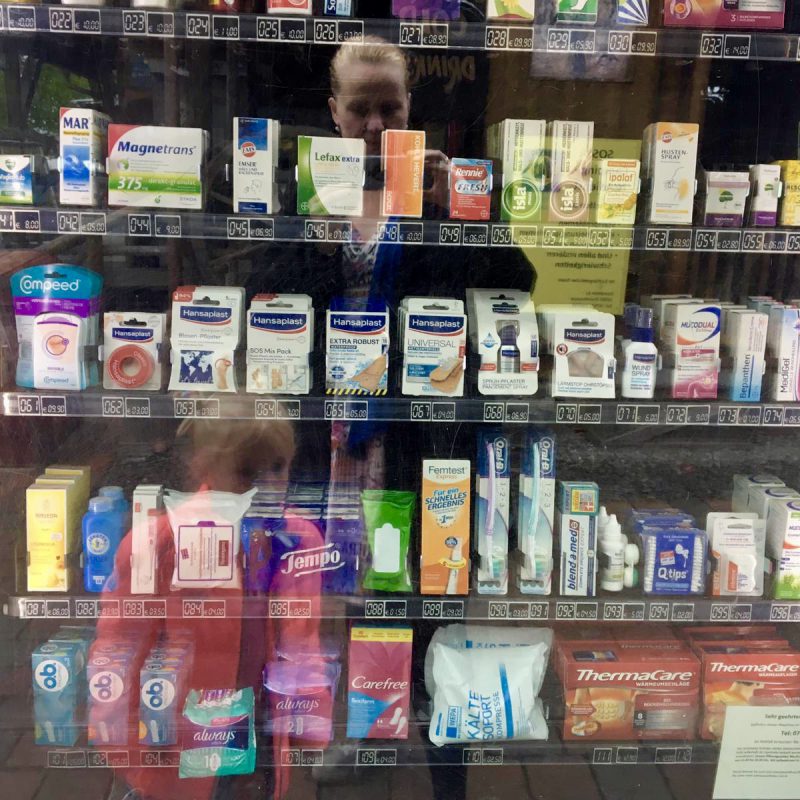 Pijnloos een pleister verwijderen? Bestaat dat? Volgens Hansaplast wel!