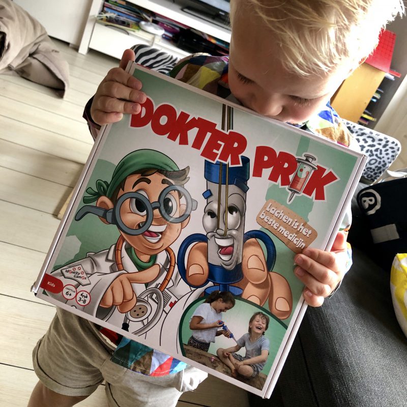 De ‘lacheritus’ verhelpen met het spannende nieuwe spel Dokter Prik