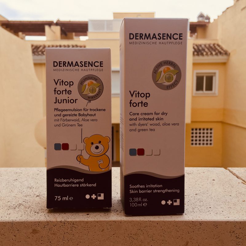 Rode plekken, jeuk. Hopelijk kan DERMASENCE ons helpen.