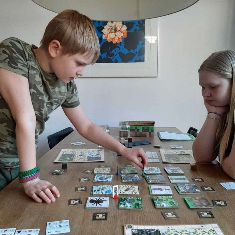 Het spel “Minecraft: Builders & Biomes” van Ravensburger getest door echte experts