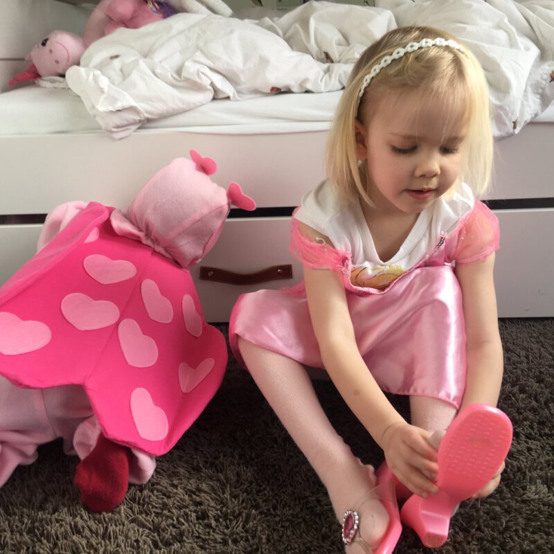 Een hak of een sneaker? Welke schoen past het best bij jou?