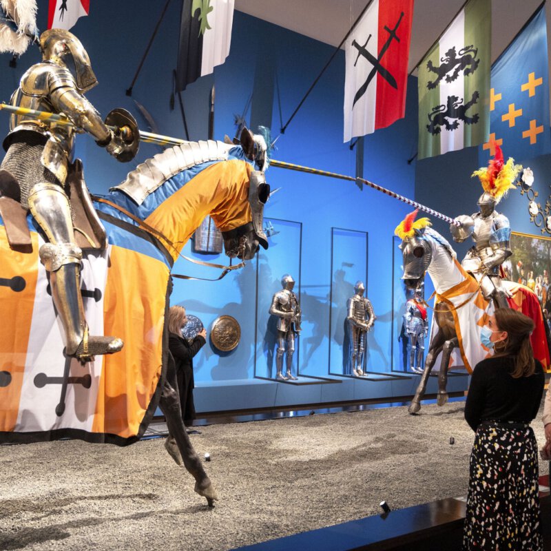 De ridders in de hermitage zijn er klaar voor en brengen komen tot leven met ‘Romanovs in de ban van de ridders’