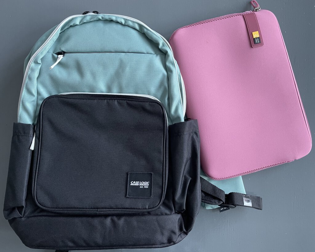 Een goede stevige laptop hoes en laptop rugzak