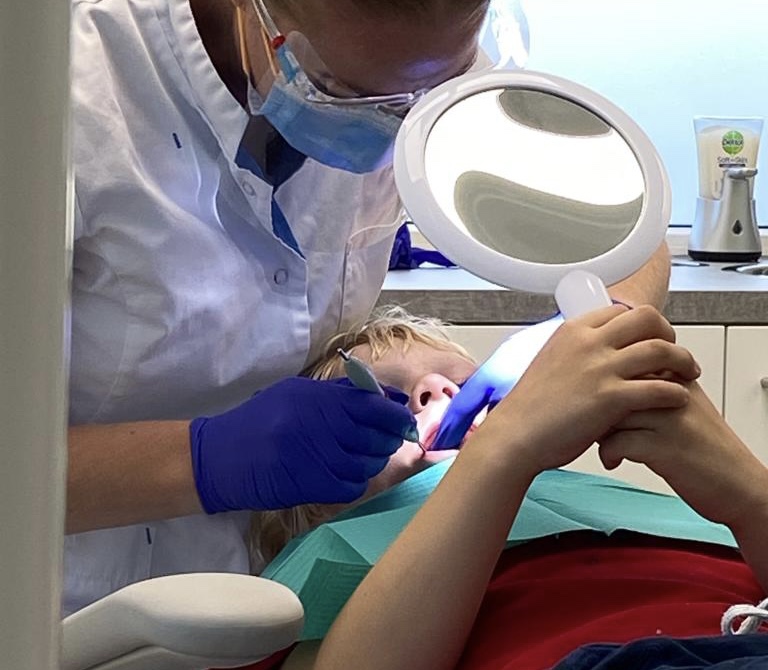 Weet jij nog niet of je ook tandartsdekking kiezen moet?