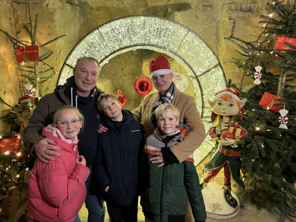 Kerstmagie, Valkenburg, kerstgrotten, Limburg, kerstmarkt