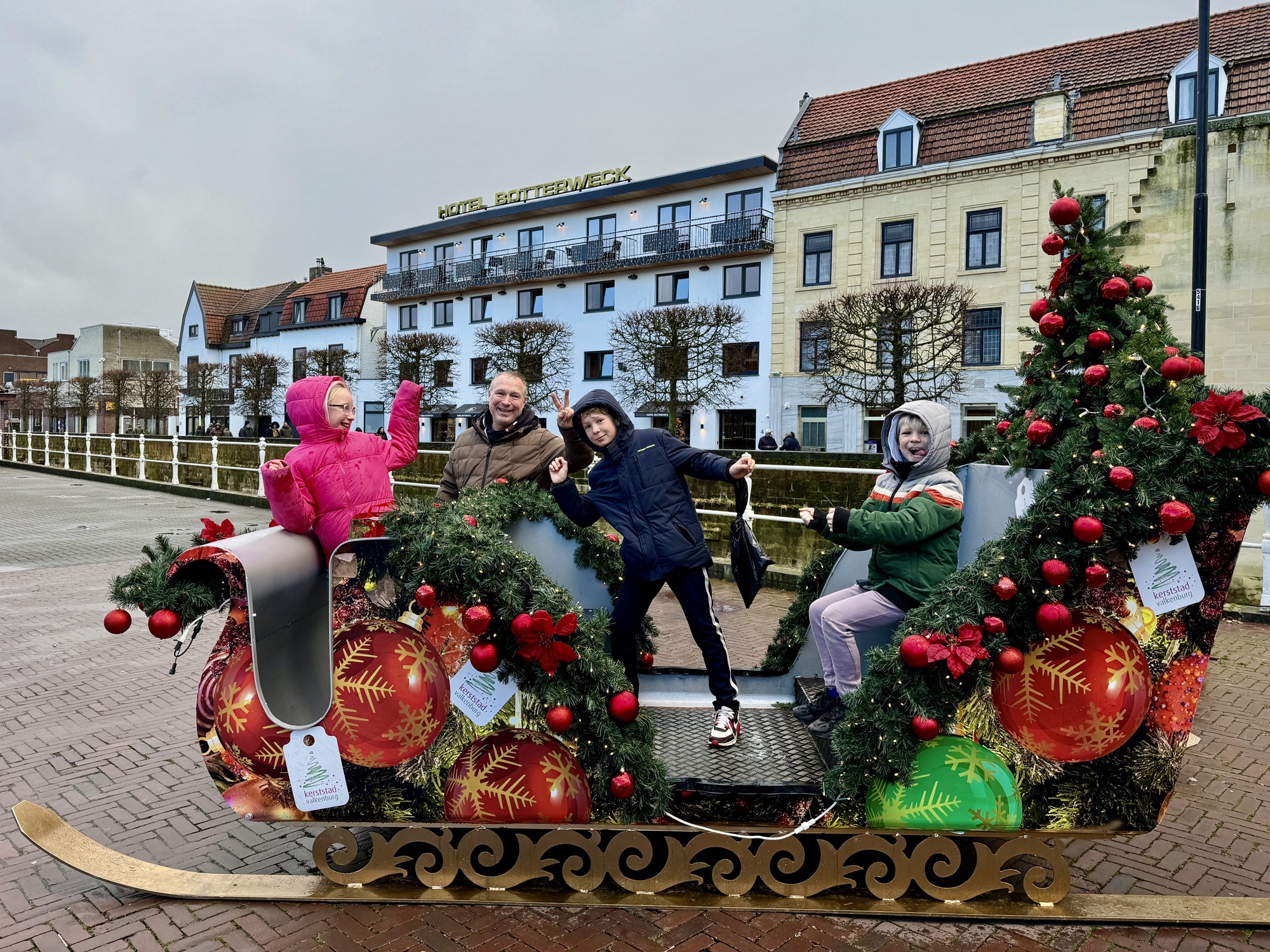 Kerstmagie, Valkenburg, kerstgrotten, Limburg, kerstmarkt 