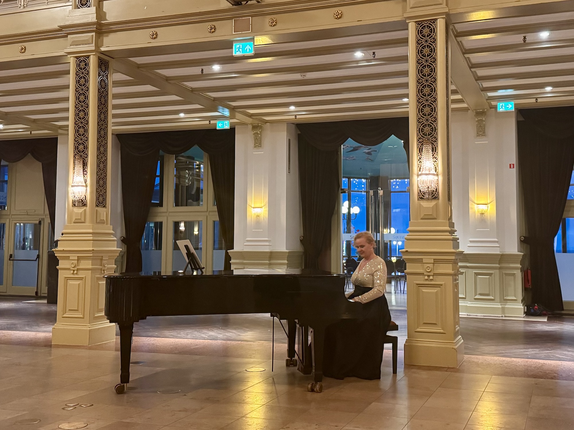 Amrath Kurhaus, Grand Hotel Amrâth Kurhaus Scheveningen, hotel in scheveningen, citytrip , strandhotel , piano