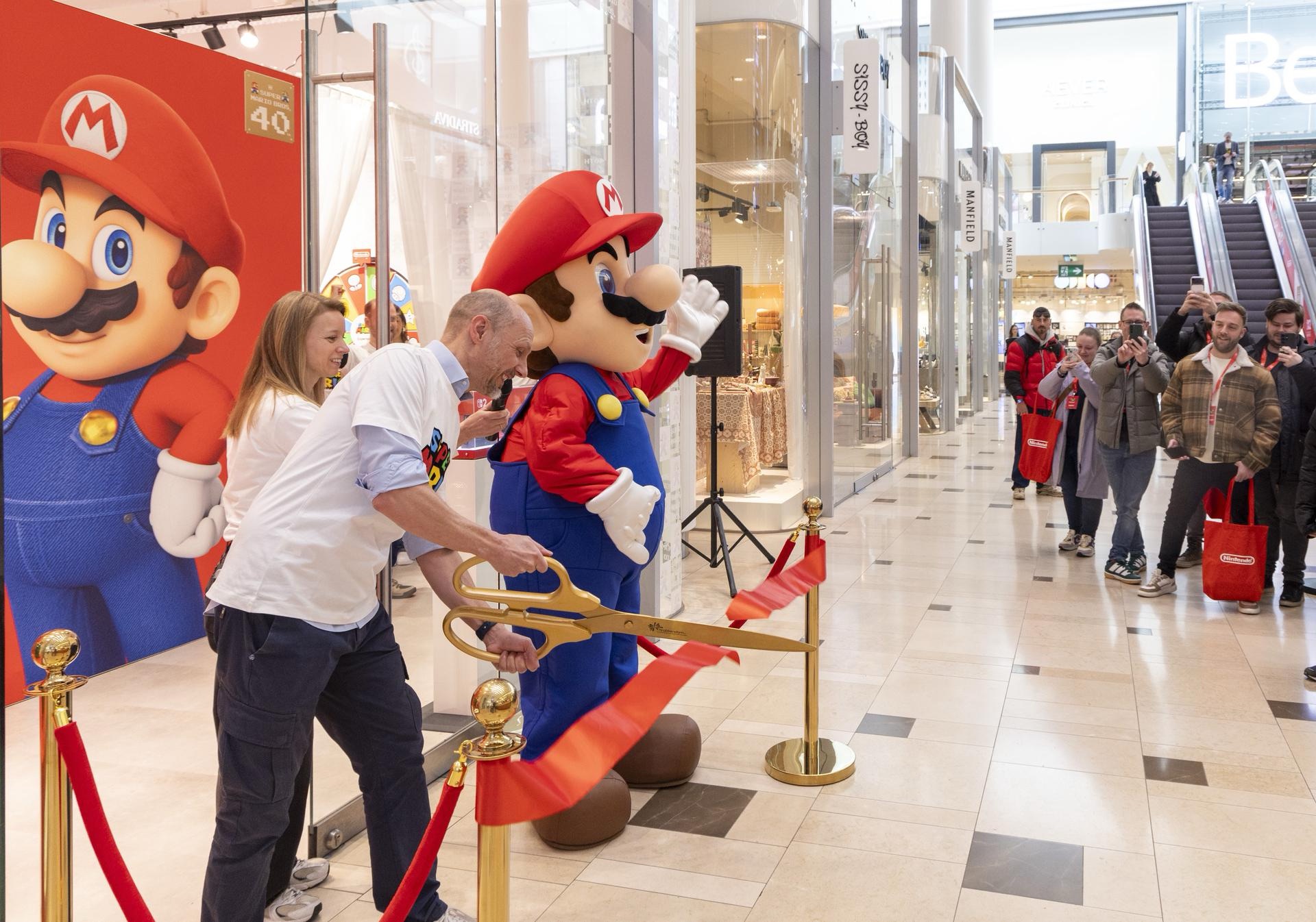 Super Mario Experience in Utrecht is vandaag geopend