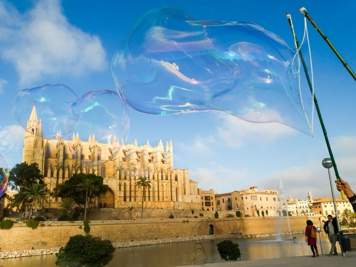 12 uitdrukkingen uit Mallorca die niet mogen ontbreken in de koffer voor je volgende reis naar Palma