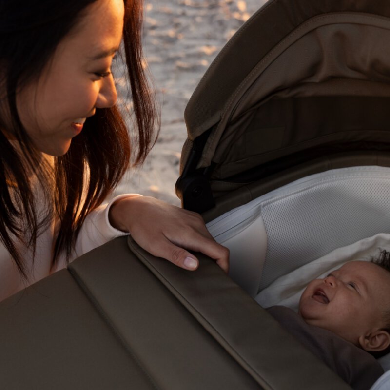 De beste kinderwagen is praktisch, wendbaar en houdt je kleintje dichtbij