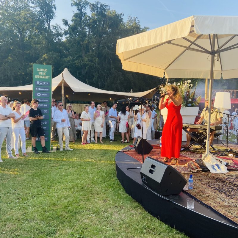 Haring, hoedjes en netwerken: klaar voor de haringParty in Apeldoorn op landgoed Marialust
