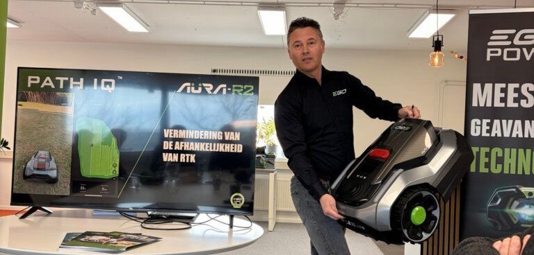 EGO Robotgrasmaaier AURA R2 betekent draadloos maaien zonder begrenzingsdraad, Aura R2, Ego, robotmaaier, robot grasmaaier